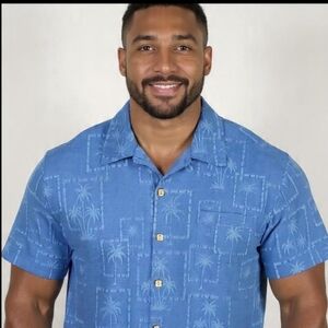Jamaica Jaxx Sky Blue Textured Short-Sleeve Button-Up